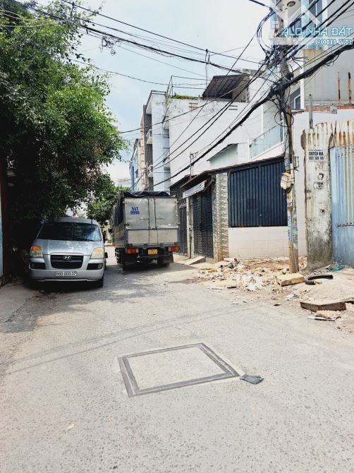 👉BÁN NHÀ BÌNH TÂN 5 TẦNG  HƯƠNG LỘ 2  HẺM 8M THÔNG NỘI THẤT XỊN CHỈ HƠN 6 TỎI - 8