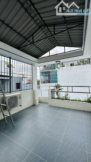 Bán nhà mới 4 Tầng hẻm 71/ Nguyễn Bặc - Ngay Chợ Phạm Văn Hai, DT: 3.6x10.5m Giá 7.2 tỷ - 8