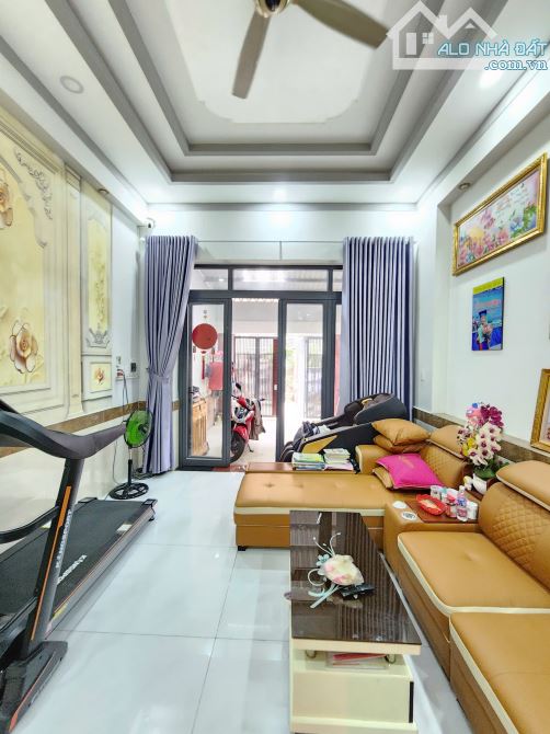 5Tỷ200 🔥👉 Nhà Hoàn Công gần Chợ Dĩ An 1__Hẻm Xe Hơi cách đường Trần Quang Khải chỉ 30m - 8