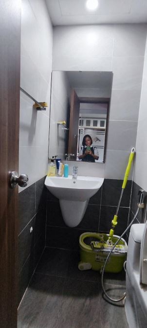 Bán gấp 2 CH thông nhau tách 2 sổ riêng biệt, 154m2, 2N,2WC, giá 12.25 tỷ - 8