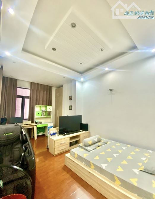 RẺ VÔ ĐỊCH - NHÀ  MẶT TIỀN TRẦN PHÚ - 107M² - 4 TẦNG -  MT: 12M – GẦN CẦU RỒNG  –13.9 TỶ - 8