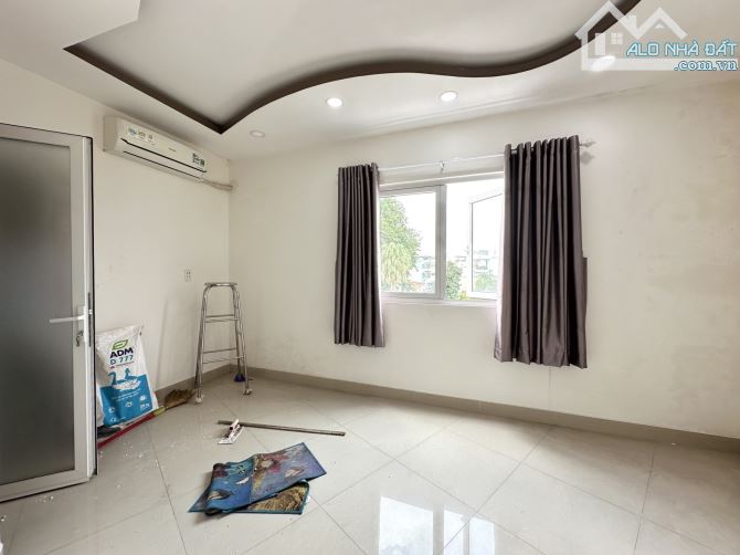 6.5 TỶ MẶT TIỀN NGUYỄN THƯỢNG HIỀN, P5, BÌNH THẠNH - 52M2 - 4 TẦNG - NGANG LỚN 9M - 8