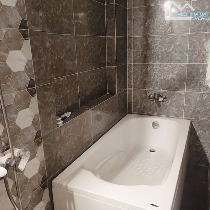 🔥[PHÚ NHUẬN] CHỢ CÂY QUÉO 4TẦNG - 4PN - 11 TRIỆU/THÁNG - NHỈNH 5T. - 8