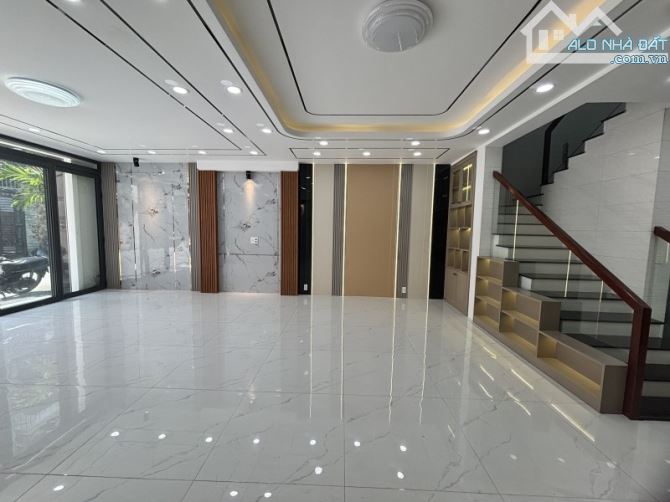 Ngang Hiếm 6m- 5Tầng Mới Đẹp HXH 8M Thông Gần MT Lê Văn Quới Chỉ 8.2Tỷ - 9