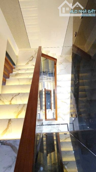 SIÊU PHẨM BÌNH TÂN KHU PHÂN LÔ HẺM 133 BÌNH THÀNH 60M2 5 TẦNG CHỈ NHỈNH 6 TỶ TL - 9