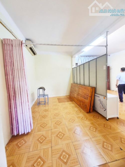 BÁN NHÀ TẬP THỂ NGUYÊN BẢN – 43M² SỔ ĐỎ – DÙNG GẦN 75M² – 3.4 TỶ - 9