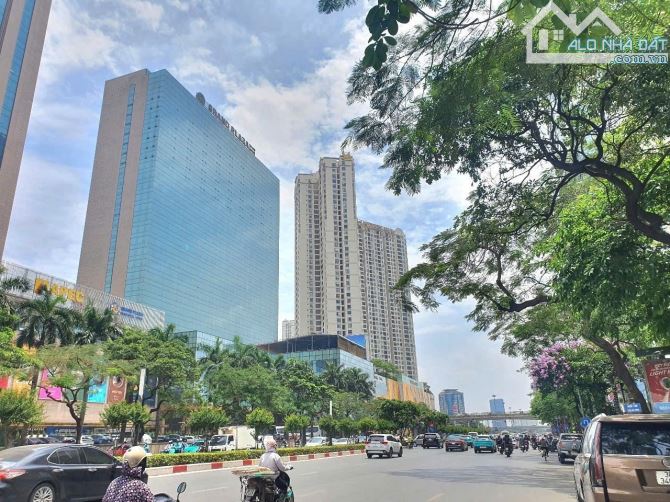 Bán nhà Trần Duy Hưng, Đẹp, Ở Ngay, DT 35m2 x 5 Tầng, MT 4,5m, Giá nhỉnh 9 tỷ - 9