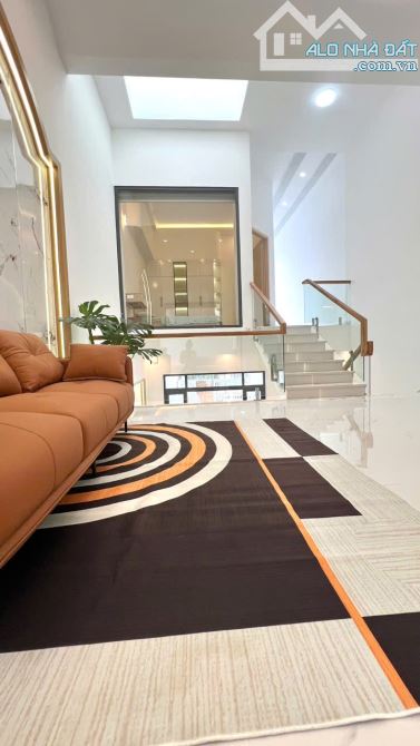 🌻 BÁN CĂN NHÀ MÊ LỆCH ĐƯỜNG THĂNG LONG, DT 5*19, TC 100%, GIÁ 5.1Tỷ - 9