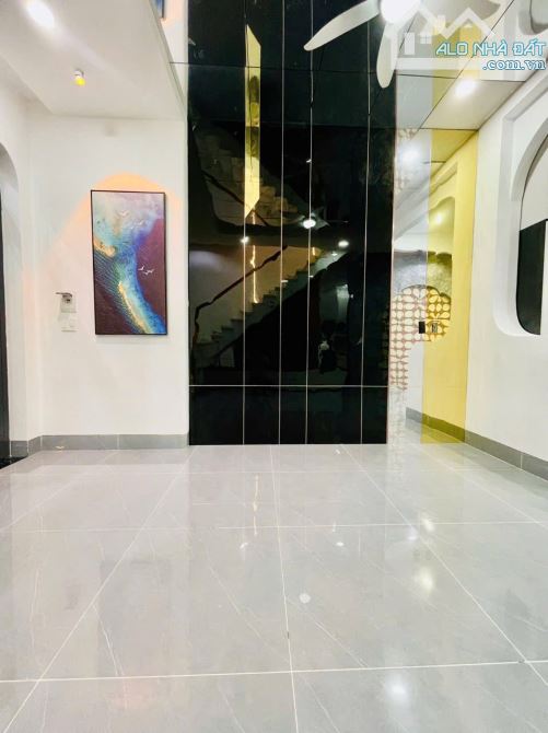 NP795 💥 Bán căn nhà phố hiện đại gần chợ Phú Thọ phường Trảng Dài  👉 Dt: 5x20 - 9