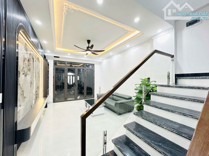 SPCC- 🏡 Mở bán căn siêu phẩm 4 tầng xây mới tuyến đầu Đằng Hải, 🚘 ô tô đỗ cửa. Chỉ còn 2 - 9