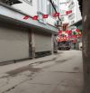 Khu Nhổn, Tu Hoàng 7 tỷ nhỉnh, 40m2 7 tầng thang máy sẵn công năng 5 ngủ gần ô tô, gầnQL32