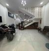 NHÀ CẠNH CHỢ PHÚ LÂM , HẺM XE HƠI THÔNG , 4 TẦNG ĐÚC KIÊN CỐ , CHỈ 7,78 TỎI .