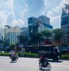 Bán nhà 4 tầng Điện Biên Phủ : 100m2 có 10 căn hộ .