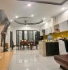 Nhà 3 tầng mặt tiền Cẩm Chánh 5