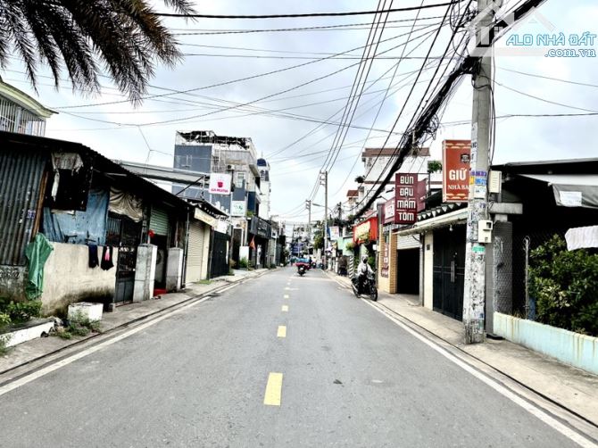 Bán nhà mặt tiền 10x40m nở hậu 25m giá 41 tỷ Đường Nguyễn Hữu Cầu