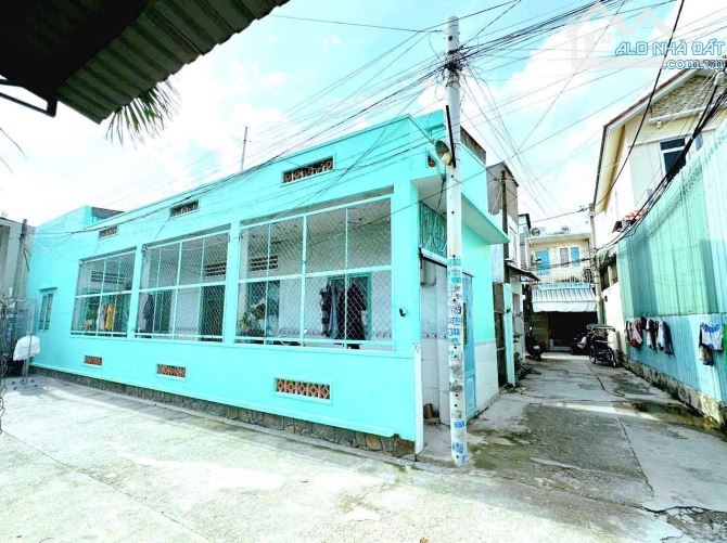 Rẻ nhất HBC, HXH sẵn 3 phòng 9tr/th, 56m2 chỉ 4,2 tỷ, lô góc 3 mặt thoáng