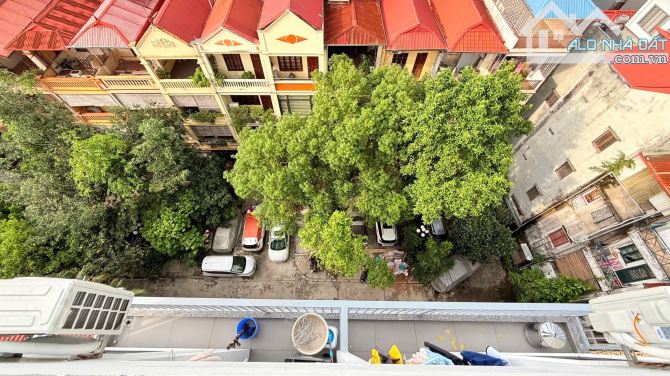 CC BÁN GẤP TOÀ NHÀ NHÀ XÂY MỚI - THOÁNG TRƯỚC SAU-DÒNG TIỀN 220 TR/THÁNG. 130m2x9T- 60 TỶ.