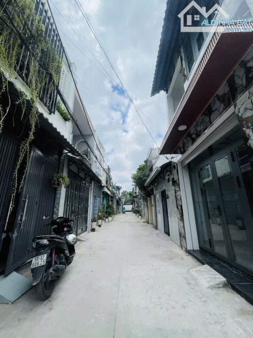 Rẻ nhất HBC, HXH sẵn 3 phòng 9tr/th, 56m2 chỉ 4,2 tỷ, lô góc 3 mặt thoáng - 2