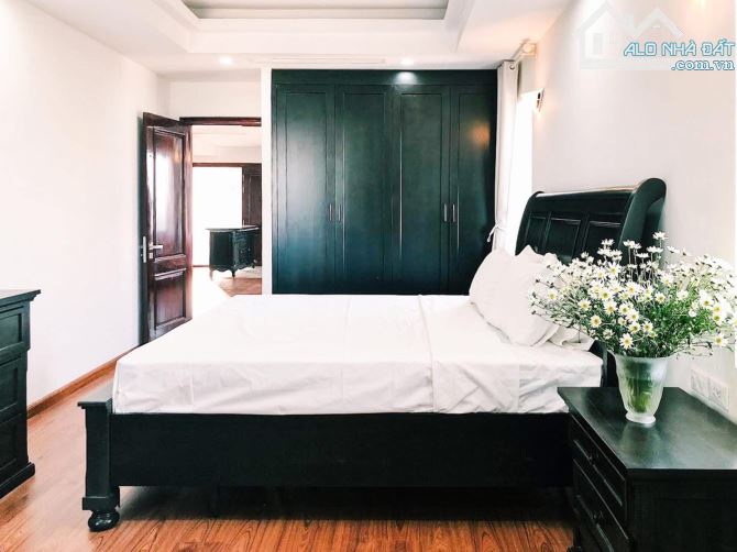 BÁN NHÀ PHỐ NGUYỄN KHẮC HIẾU, BA ĐÌNH 217M, 16 TẦNG, THANG MÁY, DÒNG TIỀN KHỦNG, 295 TỶ.