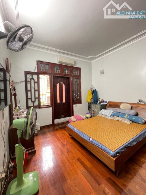 ‼Phân lô Phương Mai, thông ô tô tránh, vào nhà, gần BV Bạch Mai, KD, KCBT vuông đẹp