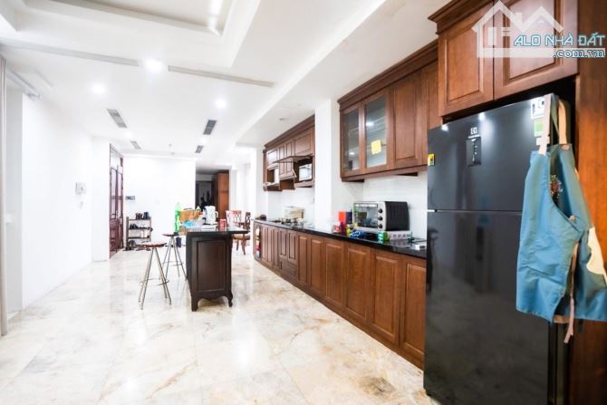 BÁN NHÀ PHỐ NGUYỄN KHẮC HIẾU, BA ĐÌNH 217M, 16 TẦNG, THANG MÁY, DÒNG TIỀN KHỦNG, 295 TỶ.