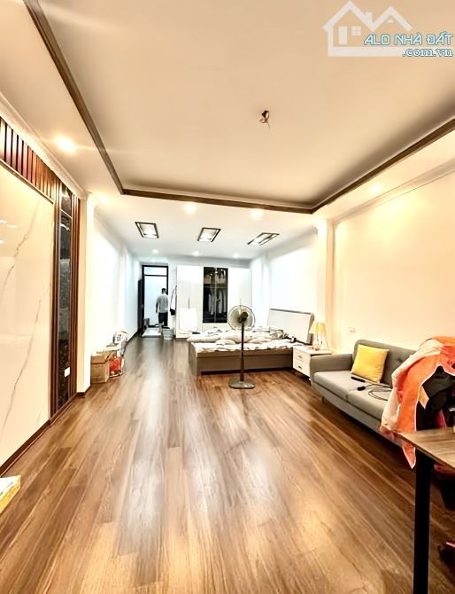 6T thang máy Trần Quang Diệu, phân lô ô tô tránh, KDVP, mặt tiền vip, gara, 66m2