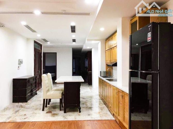 BÁN NHÀ PHỐ NGUYỄN KHẮC HIẾU, BA ĐÌNH 217M, 16 TẦNG, THANG MÁY, DÒNG TIỀN KHỦNG, 295 TỶ.