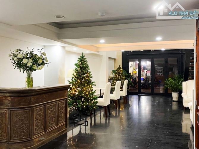 BÁN NHÀ PHỐ NGUYỄN KHẮC HIẾU, BA ĐÌNH 217M, 16 TẦNG, THANG MÁY, DÒNG TIỀN KHỦNG, 295 TỶ.