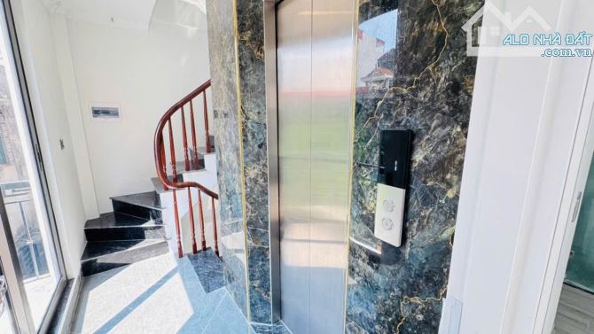 THÁI HÀ 33/39M x 6 TẦNG - NHÀ MỚI XÂY - NGÕ THÔNG - GẦN PHỐ - SỔ VUÔNG ĐẸP - KHU VỰC HIẾM