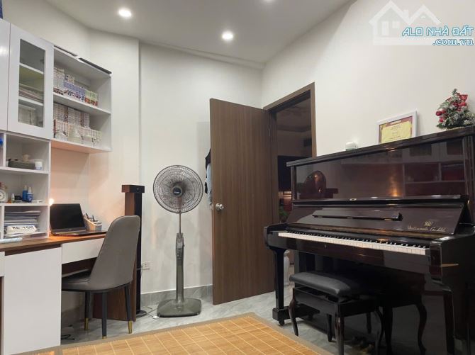 CHUNG CƯ N2C HOÀNG MINH GIÁM 58.3M2, 2PN, 2WC, FULL NỘI THẤT, VIEW CÔNG VIÊN, GIÁ 5.65 TỶ