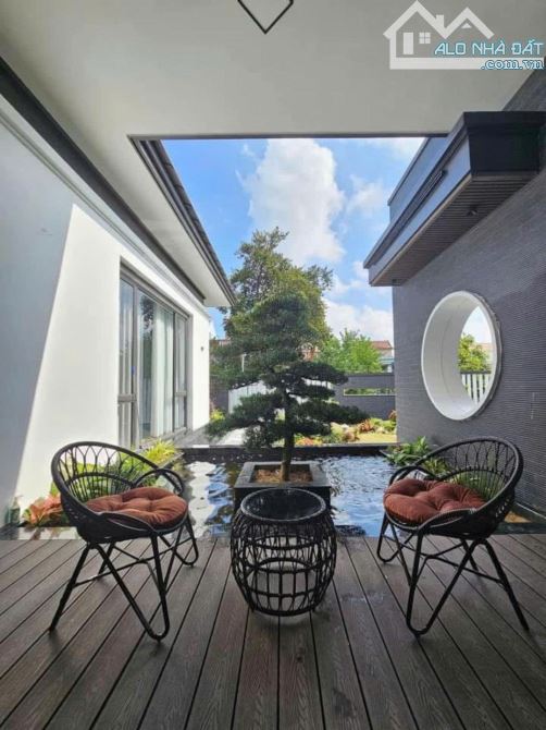 Bán nhà vườn 7x20 nằm gân QL1A giá 2.3 tỷ còn thương lượng - 1