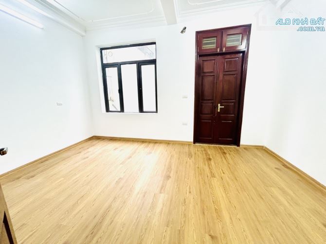 Nhà đẹp Đại từ Linh Đàm dân xây 34m 5 tầng ở ngay