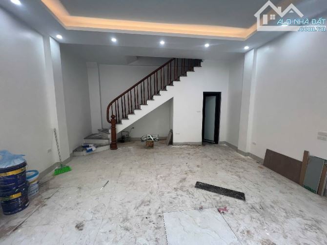 MẶT NGÕ THÔNG – KINH DOANH ĐỈNH – OTO ĐỖ CỬA – NHÀ 3 THOÁNG VĨNH VIỄN – VỊ TRÍ VÀNG HAI BÀ