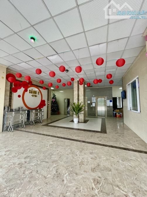 Bán Gấp CC.76m. 2PN2VS. 5,93 tỷ. Nhà nguyên bản. Tầng trung. Thành Phố Giao Lưu. PVĐ - 1