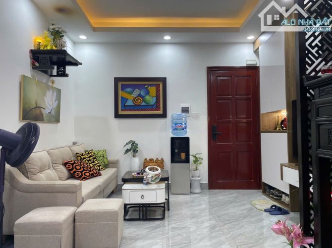 CHUNG CƯ N2C HOÀNG MINH GIÁM 58.3M2, 2PN, 2WC, FULL NỘI THẤT, VIEW CÔNG VIÊN, GIÁ 5.65 TỶ