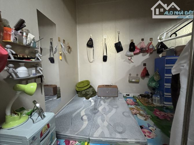 Nhà phố Trần Nhật Duật phường Hàng Buồm quận Hoàn Kiếm sạch đẹp, giá bình dân - 1.3tỷ.