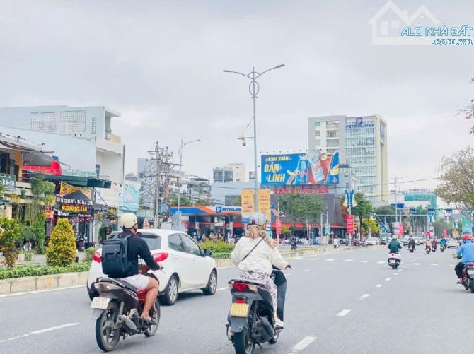 🆘️ VỊ TRÍ VÀNG: Lô góc 200m2 ngang 10m MT 2 Tháng 9, cạnh Đại Dự án 80.000 tỷ Sungroup - 2