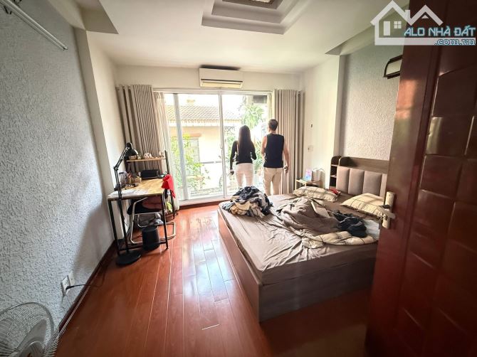 BÁN NHÀ LẠC LONG QUÂN NGÕ THÔNG OTO TRÁNH DT50m2 NHÀ DÂN XÂY 5 TẦNG ĐẸP. CHỈ 17.6 TỶ