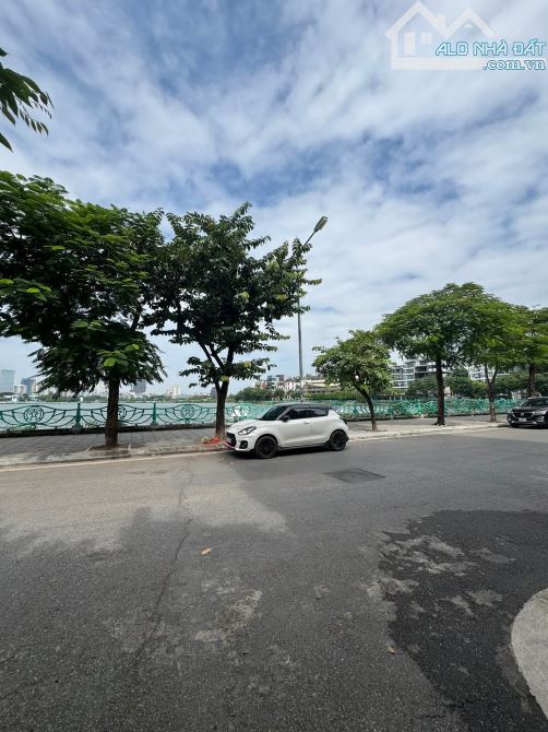 BÁN BT LÔ GÓC PHỐ TÔ NGỌC VÂN – DT 101M² – MT 13M – 4 TẦNG – Ô TÔ tránh – GIÁ 49.86 TỶ