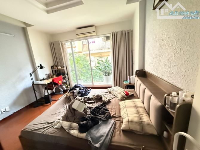 BÁN NHÀ LẠC LONG QUÂN NGÕ THÔNG OTO TRÁNH DT50m2 NHÀ DÂN XÂY 5 TẦNG ĐẸP. CHỈ 17.6 TỶ