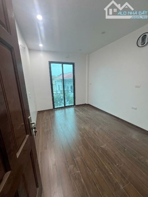 MẶT NGÕ THÔNG – KINH DOANH ĐỈNH – OTO ĐỖ CỬA – NHÀ 3 THOÁNG VĨNH VIỄN – VỊ TRÍ VÀNG HAI BÀ