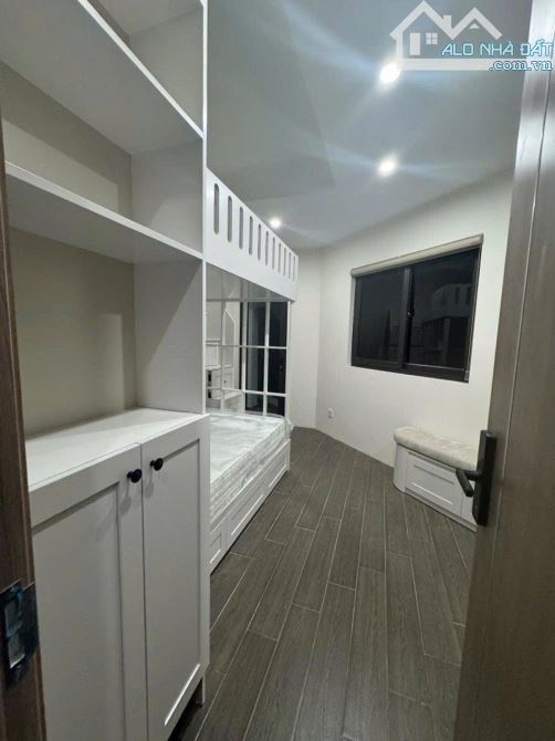 BÁN NHÀ KIM MÃ, BA ĐÌNH, 70M, 7 TẦNG, LÔ GÓC, DÒNG TIỀN ĐỈNH, NHỈNH 18 TỶ