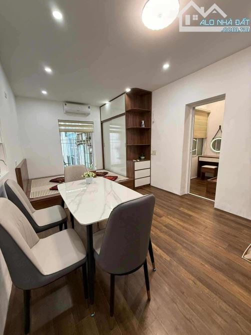 BÁN TẬP THỂ CỰC SỊN – TẦNG 3, TÒA D QUỲNH MAI, HAI BÀ TRƯNG. 58M2 – 2PN. 2,98 TỶ