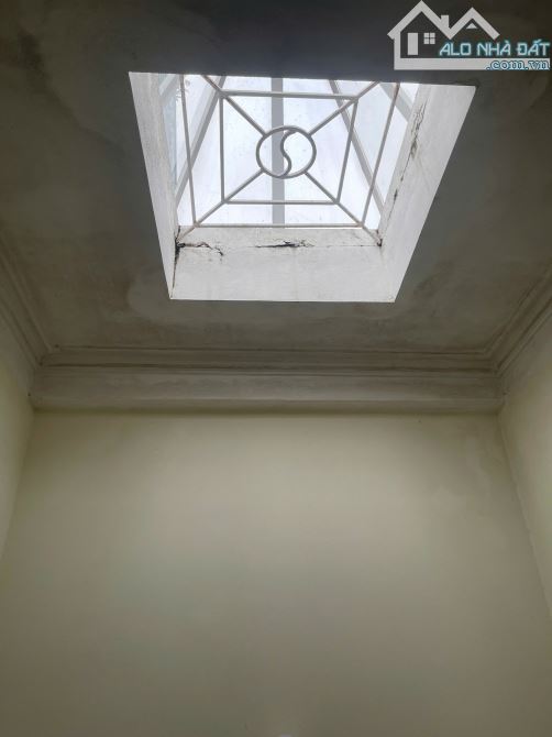 Nhà riêng đẹp xịn - ngõ nông 10m ra oto tránh tại Đường Thanh Liệt, Thanh Trì giá 6,4 tỷ.