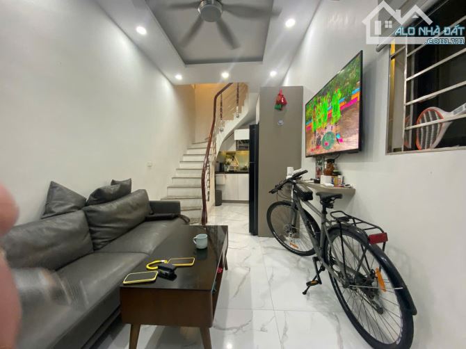 BÁN NHÀ 4 TẦNG ĐẸP LONG LANH TẠI NGÕ 297 ĐỘI CẤN BA ĐÌNH 22M2 LÔ GÓC ĐẸP CÓ 102 CHỈ 6.95