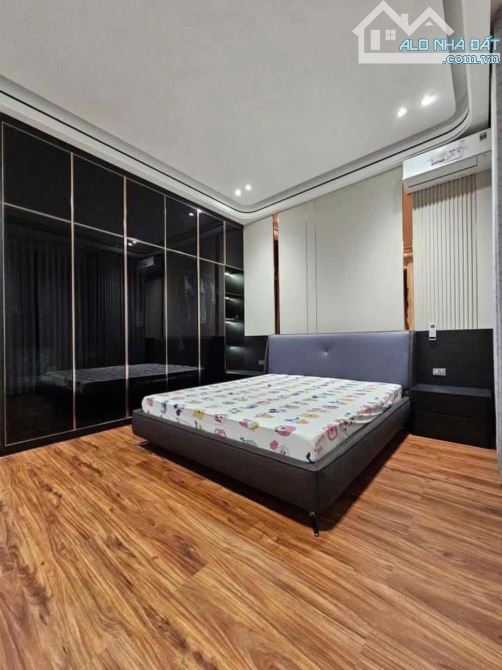 Bán nhà vườn 7x20 nằm gân QL1A giá 2.3 tỷ còn thương lượng - 7