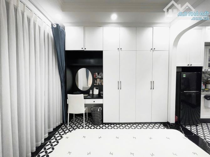 Toà CHDV Vĩnh Phúc lô góc thông tứ tung gần ĐH RMIT 50m2*5T 8PN KK full nội thất, PCCC - 8