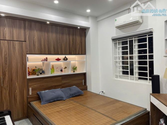 CHUNG CƯ N2C HOÀNG MINH GIÁM 58.3M2, 2PN, 2WC, FULL NỘI THẤT, VIEW CÔNG VIÊN, GIÁ 5.65 TỶ