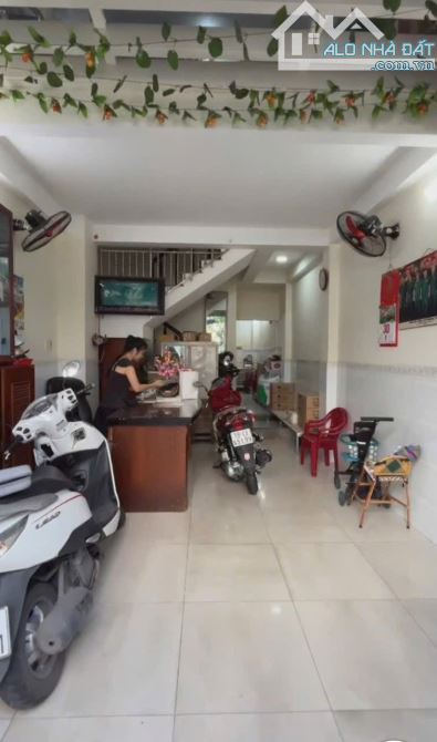 12 Tỷ - CHÍNH CHỦ, NHÀ 6 TẦNG, MẶT TIỀN ĐƯỜNG SỐ, 45m2, CÁCH 20m RA NGUYỄN THỊ THẬP.