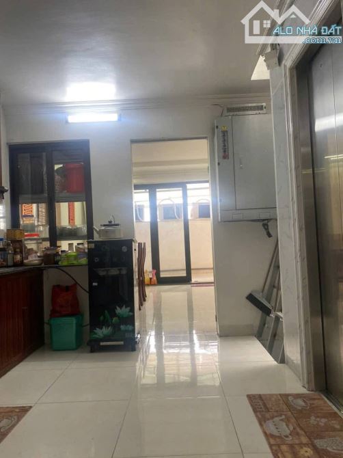 Bán nhà mặt phố Trần Quang Diệu, Q Đống Đa, 80m2, 6 tầng, thang máy MT 5m, giá 40 tỷ.